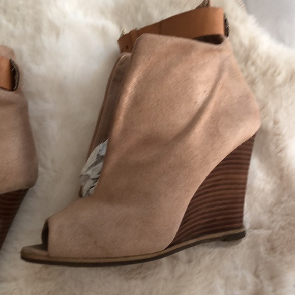 ZIGI SOHO • “STRUT” Wedge Faux Suede Booties with Gold Buckle Ankle Strap - Picture 9 of 16